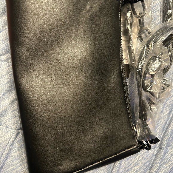 Kylie + Kendall Black Adjustable Shoulder Chain Hand Bag Polyurethane Polyester - Picture 6 of 8